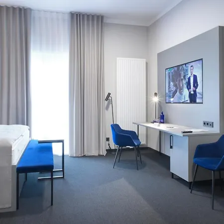 Adler 4* مونستر